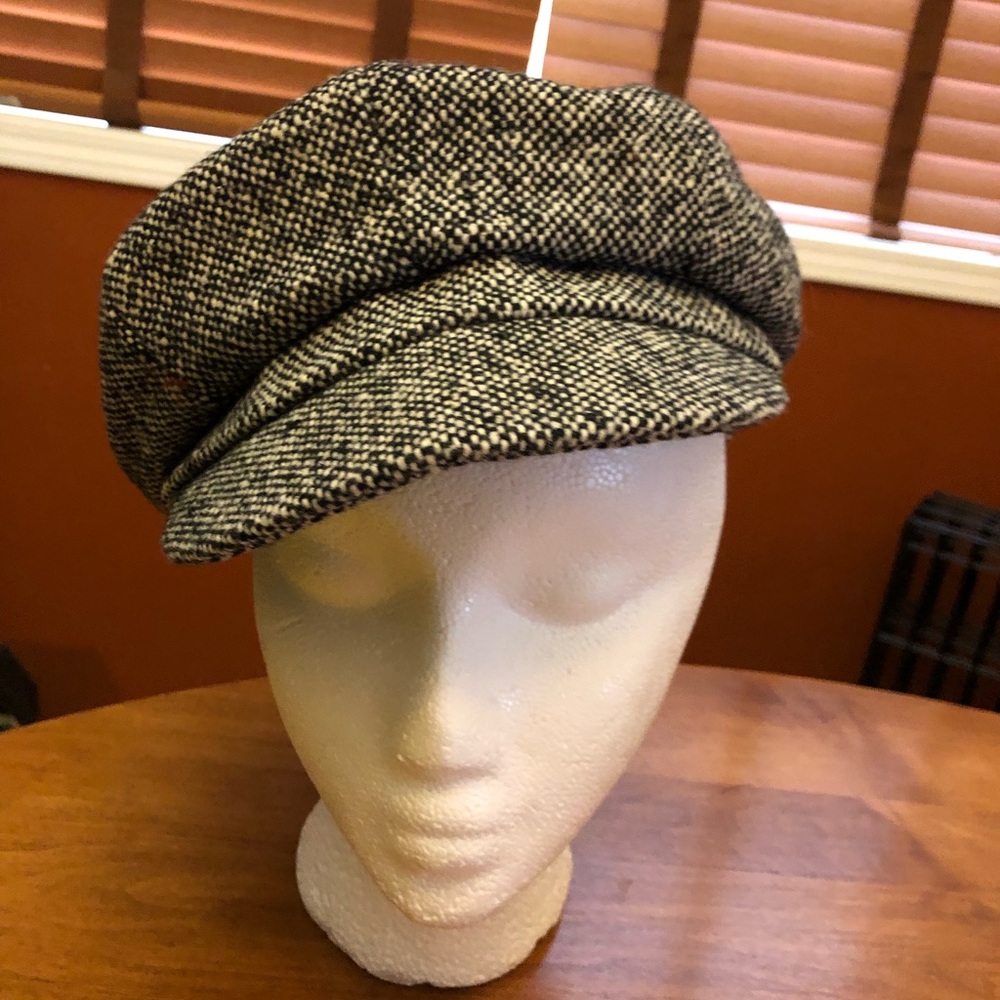 Tweed PageBoy Cap. Made in Canada.